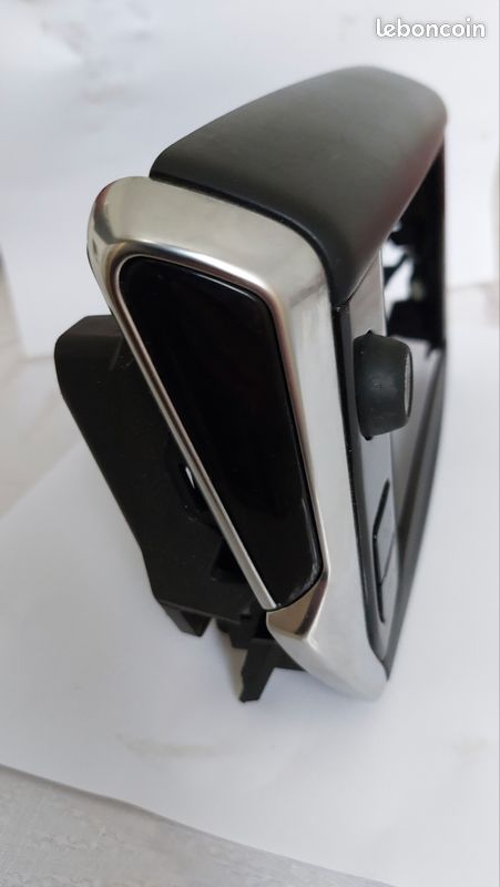 Enjoliveur écran pour Peugeot 208 2008 (image 2)