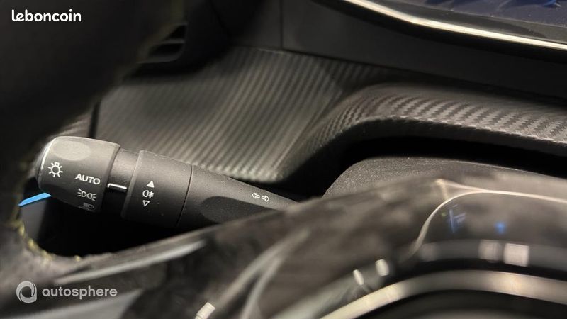 Peugeot 208 e-208 136ch GT (image 23)