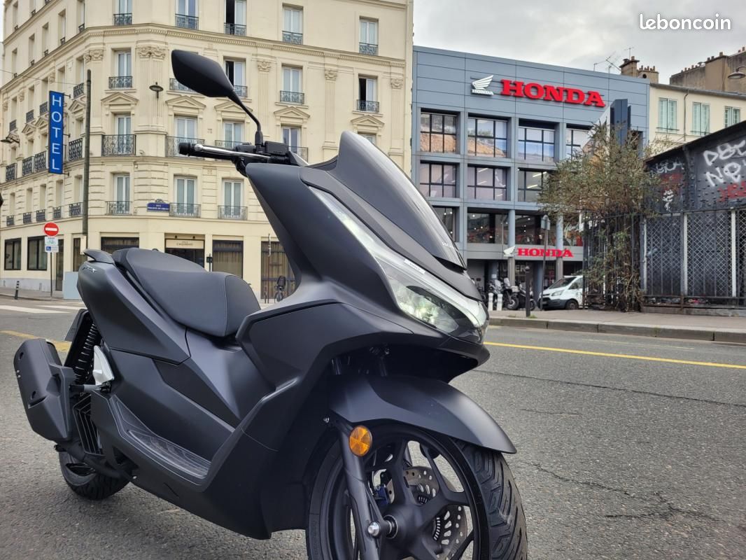 Honda PCX 125 – État Neuf | Opportunité Concession 4en1 (image 1)
