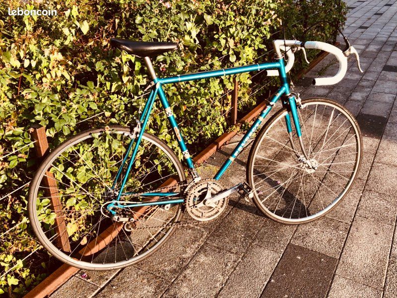 Vélo vintage Peugeot 1978 (image 1)
