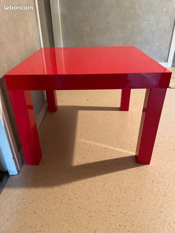 Petite Table rouge (image 2)