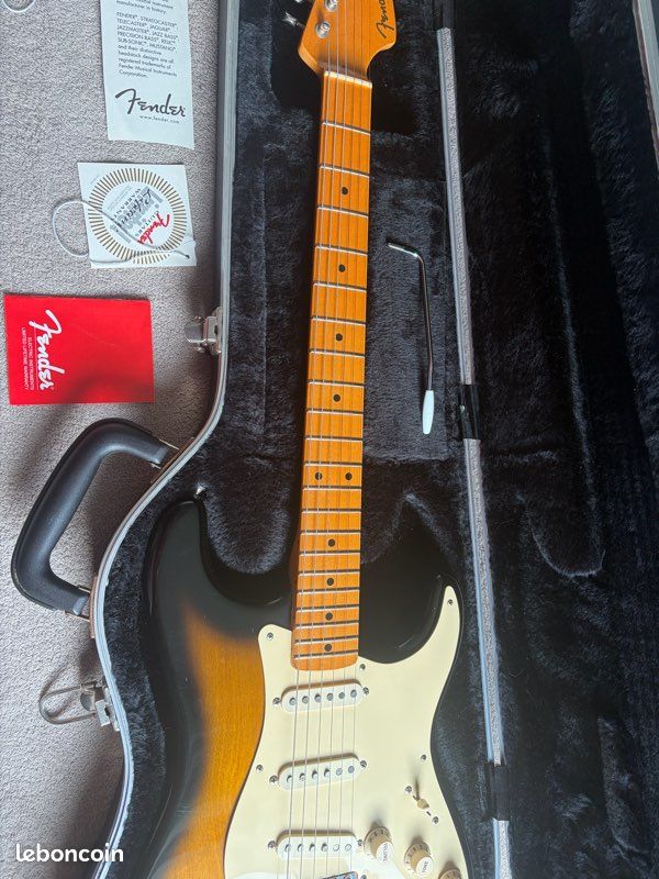 Fender Stratocaster Eric Johnson (image 7)