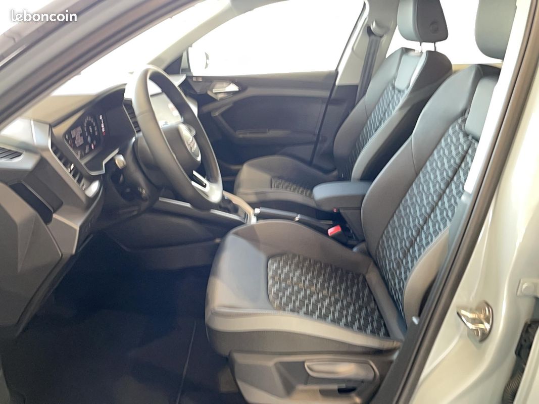 AUDI A1 Sportback 30 TFSI 116 ch S tronic 7 Design (image 11)