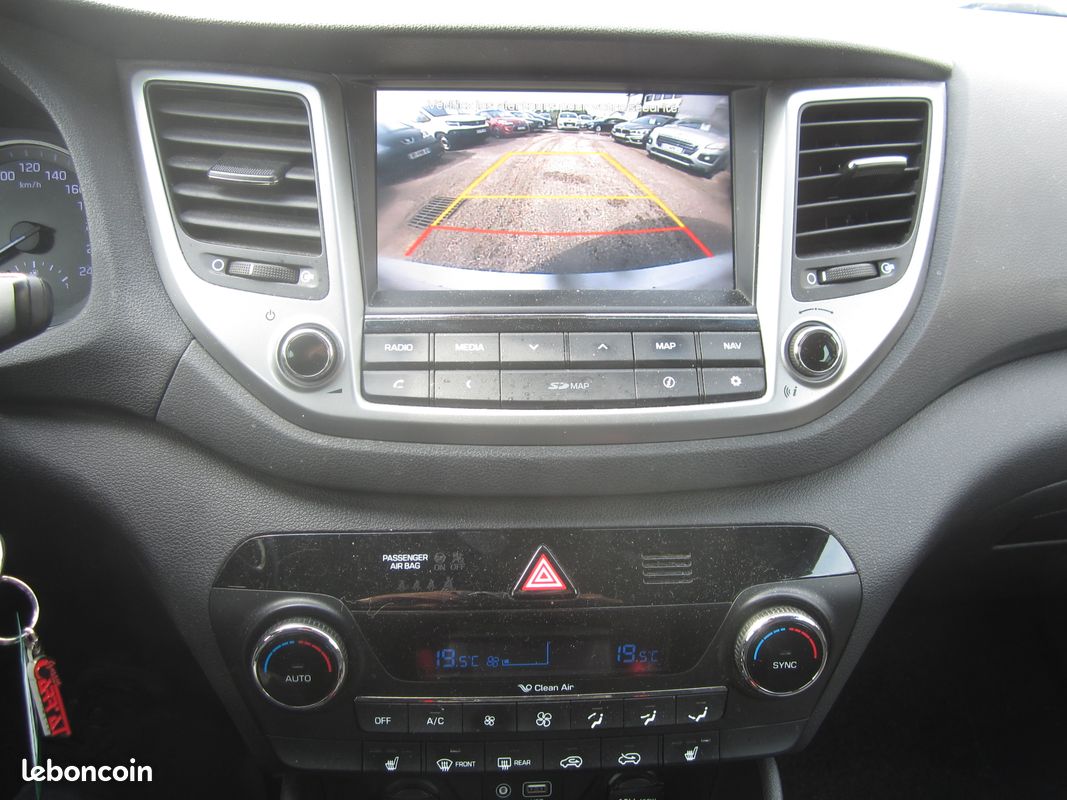 Hyundai tucson 1.7 crdi 141ch dct7 premium (image 9)