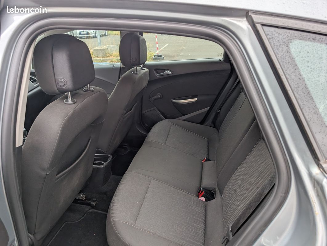 Opel Astra /1.7 CDTI 110CH/Garantie/4x sans frais (image 8)