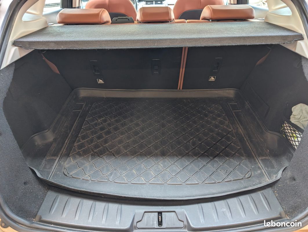 JAGUAR E-PACE 2.0 200CV HSE AWD - ENTRETIEN JAGUAR EXCLUSIF - CAMERA - ATTELAGE - ZERO DEFAUT - GARANTIe (image 13)