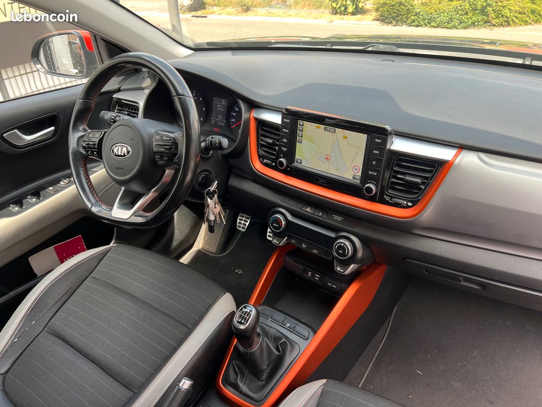 Kia stonic 1.6 crdi 110cv 2018 caméra/carplay/jantes/cuir (image 3)