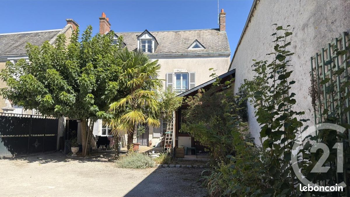 Maison 8 pièces 252 m² · à Josnes · 252 m² · 312 700 €