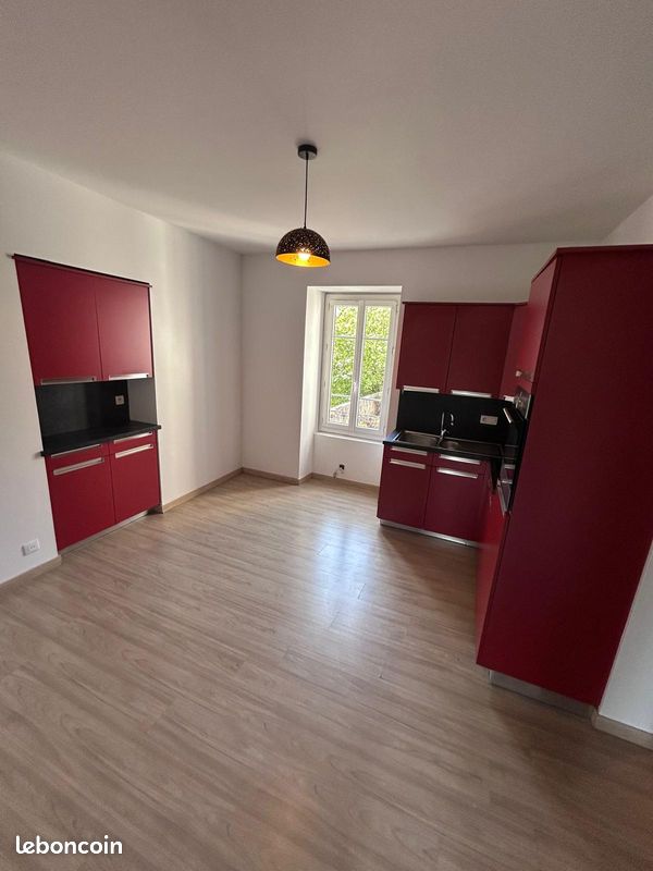 Appartement 1 pièce 38 m² · à Ville-la-Grand · 38 m² · 720 €