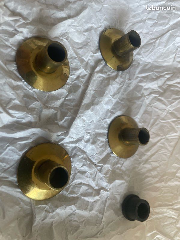 Pièces accoudoirs P40 Osvaldo Borsani (image 1)