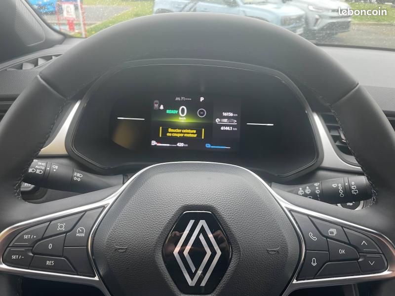 Renault Captur 1.6 E-Tech full hybrid 145ch Evolution (image 14)