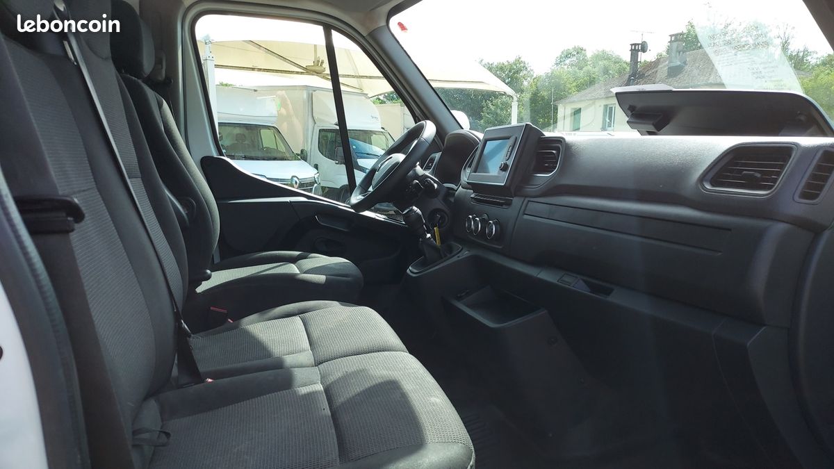 Renault MASTER III FG F3300 L1H2 2.3 BLUE DCI 135CH GRAND CONFORT EURO6 (image 6)