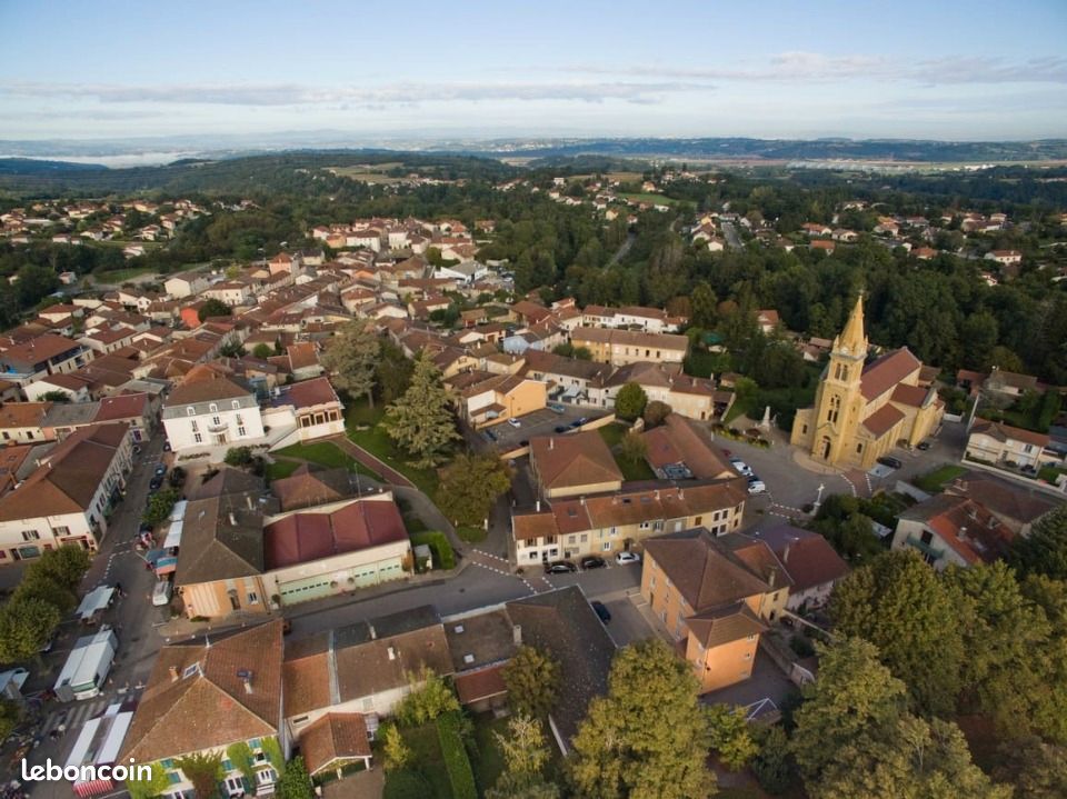 Terrain 450 m² Saint Georges D Esperanche · à Saint-Georges-d'Espéranche · 145 000 €