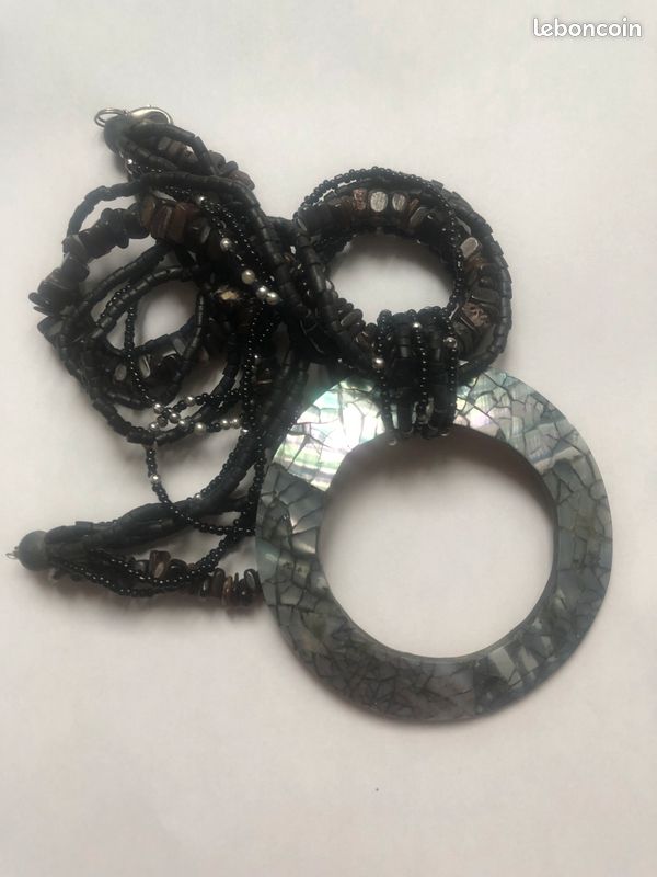 Collier tour de cou nacre et pierres naturelles (image 8)