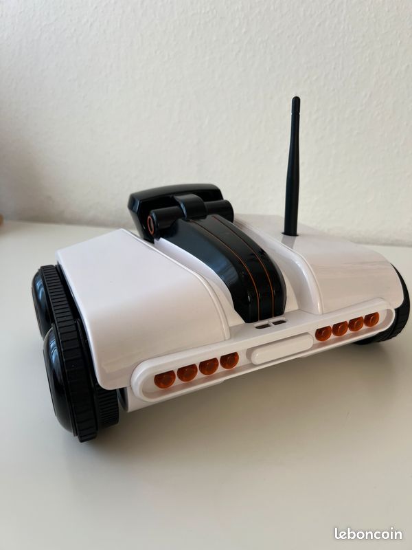 Logicom Robotics SPY-C Tank Tow Truck Cam Wi-Fi Remote Control App Android Toys (image 5)