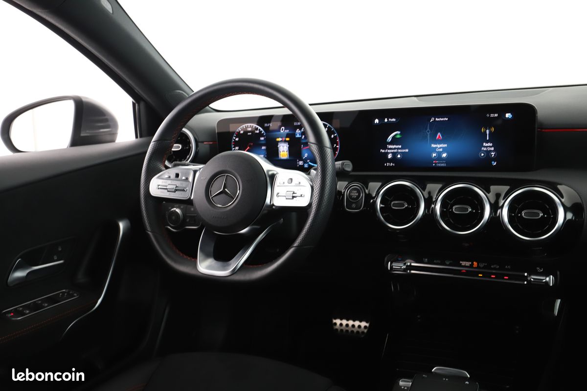Mercedes-Benz Classe A 180 AMG Line 7G-DCT 136 ch (image 7)