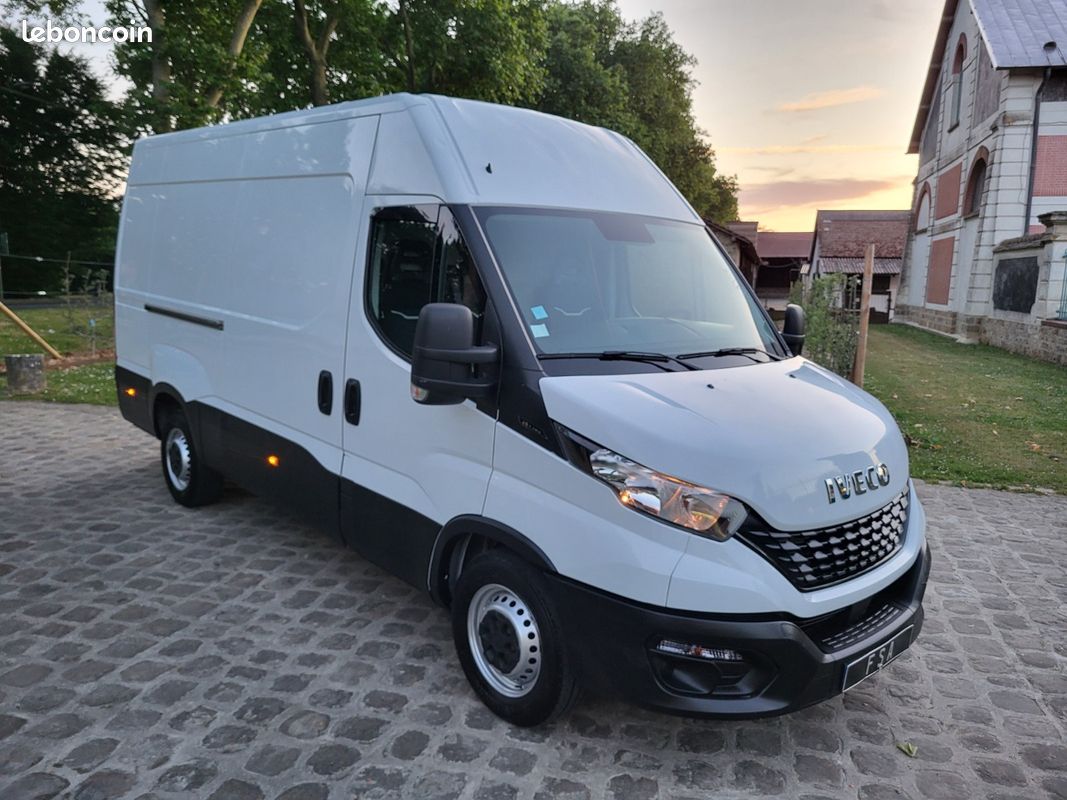 Iveco daily fourgon gn 33 s 14s v12/p h2 quad-leaf bvm6 (image 3)