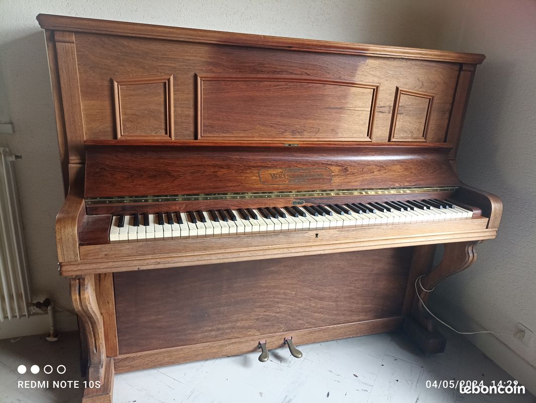Piano (image 2)