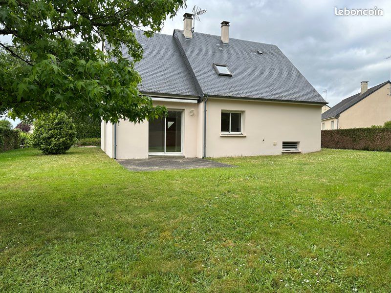Maison 5 pièces 96 m² · à Lassay-les-Châteaux · 96 m² · 750 €/mois