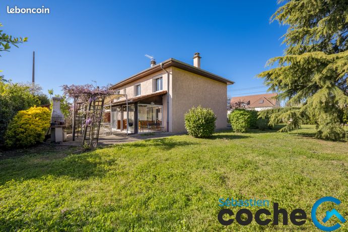 Maison 6 pièces 166 m²