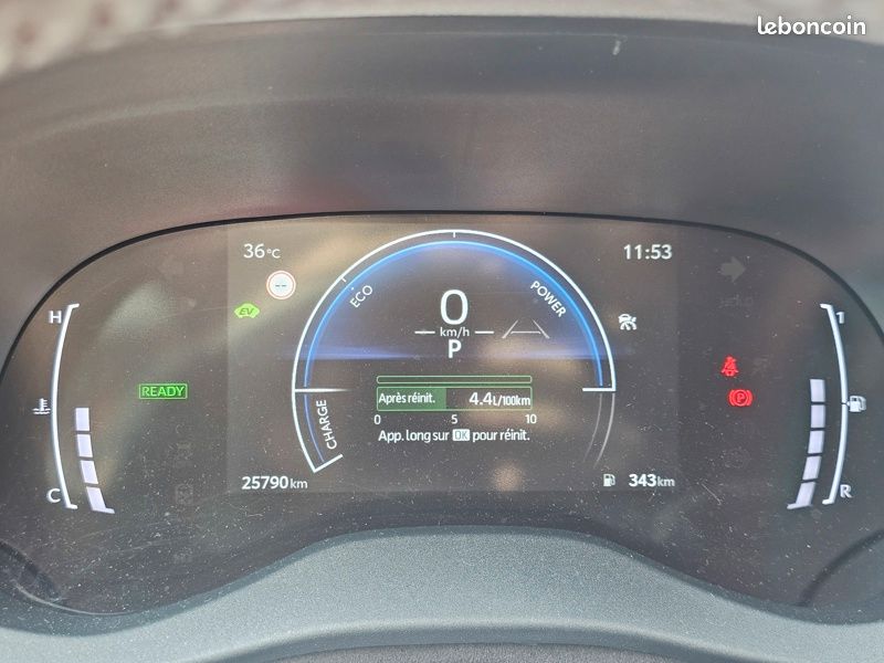 Toyota Yaris Hybride 116h Design MY25 (image 26)