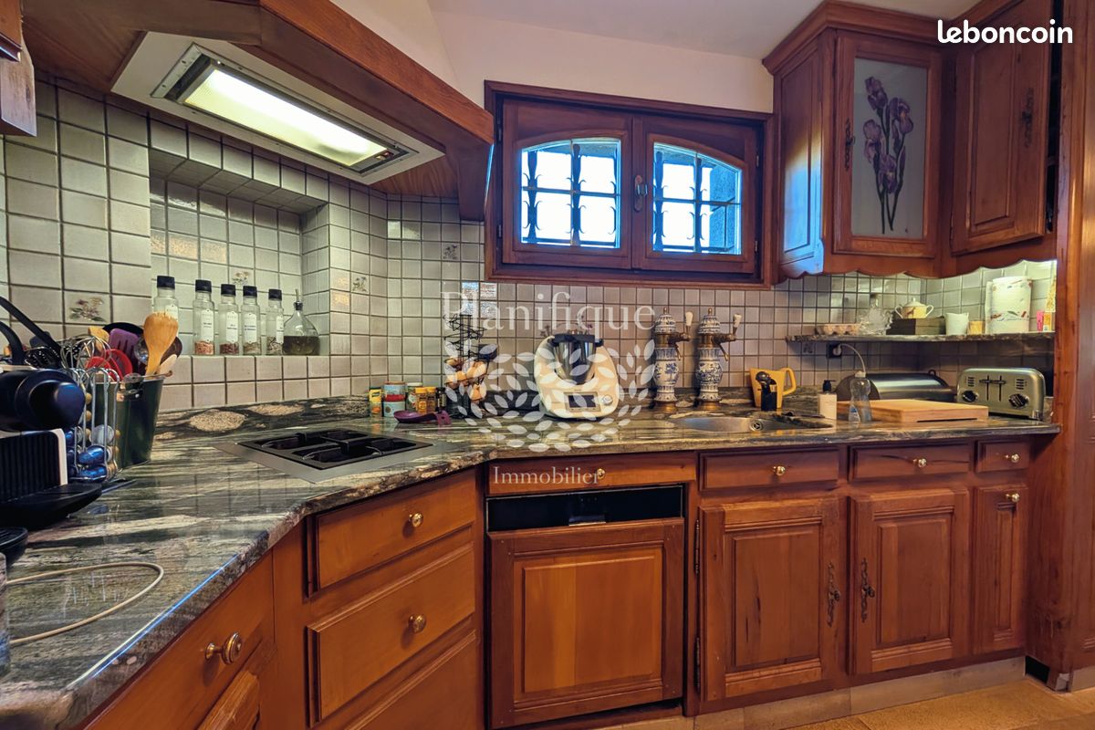 Villa 10 pièces 469 m² (image 6)