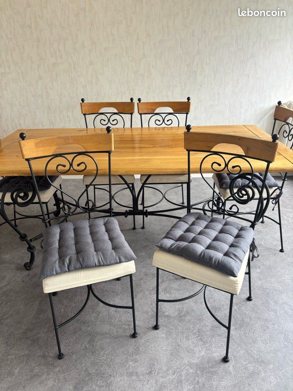 Table en bois + 6 chaises (image 4)