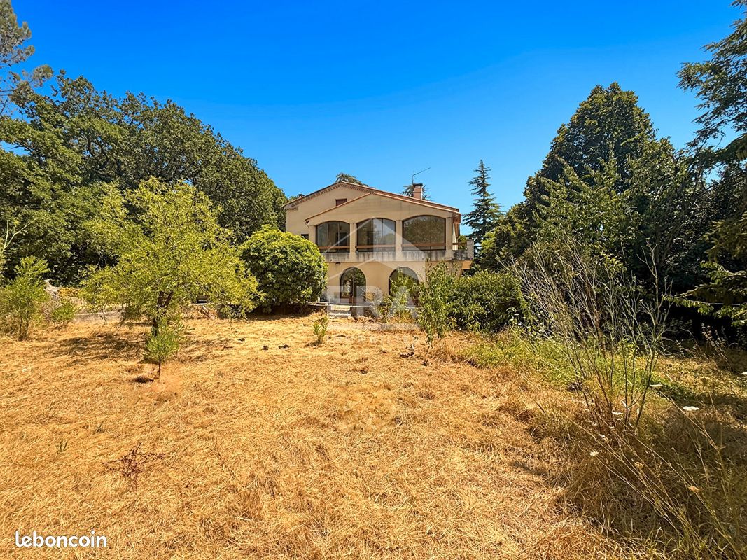 Maison 4 pièces 141 m² · à Simiane-Collongue · 141 m² · 485 000 €