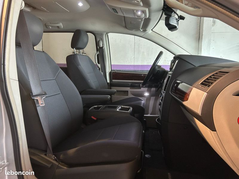 Chrysler GRAND VOYAGER 2.8 CRD TOURING BA (image 10)