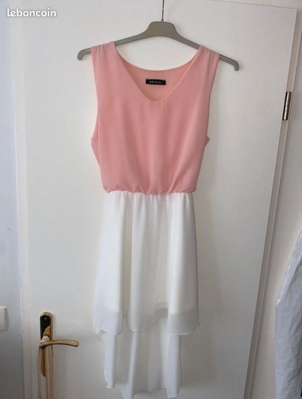 Robe de cérémonie (image 1)