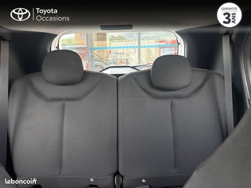 Toyota Aygo X 1.0 VVT-i 72ch Active Business MY23 (image 12)