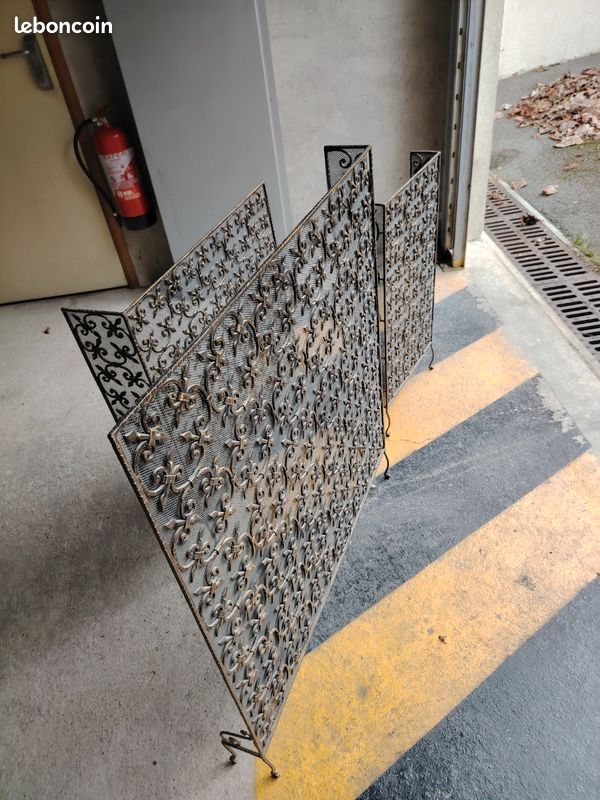 Gris cache radiateur fer forgé (image 1)