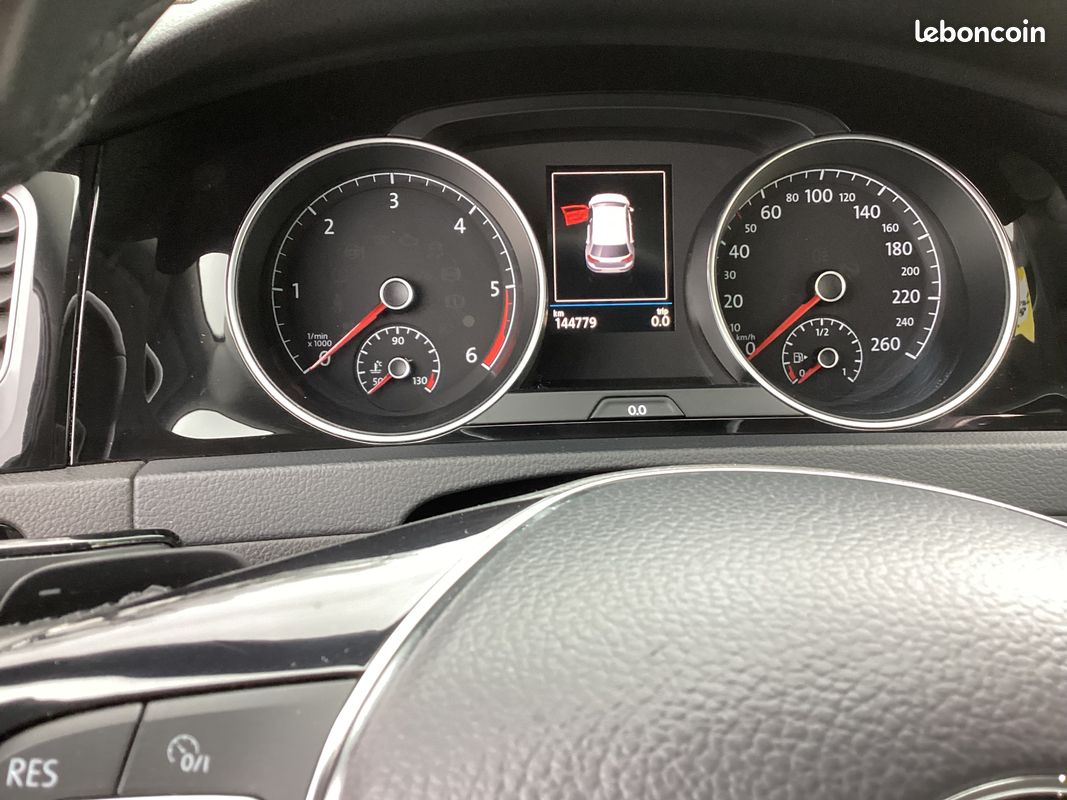 Volkswagen GOLF VII 2,0 TDI 150 ch CARAT DSG 7 (image 9)