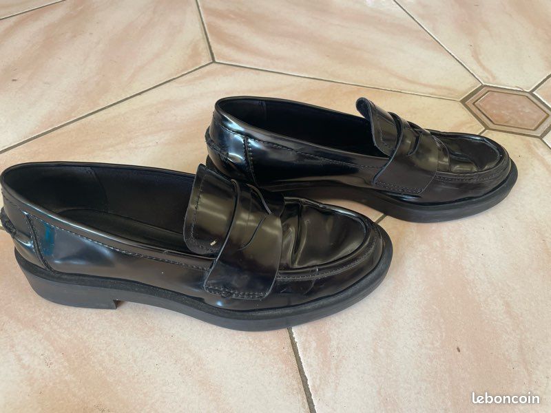 Mocassins femme vernis noir Taille 38 STRADIVARIUS Chaussures