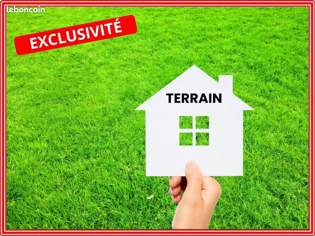 Terrain 700 m² SAINT LAURENT DE BREVEDENT · à Saint-Laurent-de-Brèvedent · 135 000 €
