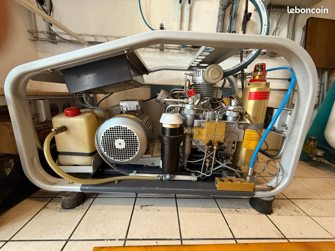 Compresseur air respirable pour la plongée (image 1)