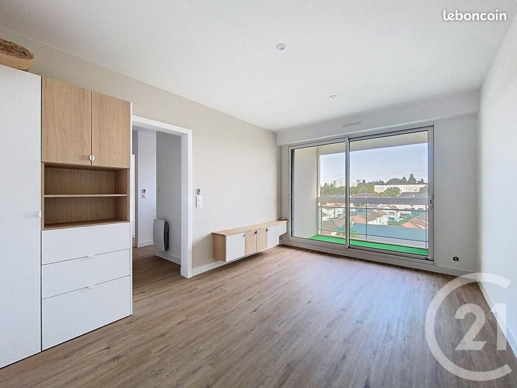Appartement 2 pièces 45 m² · à Cholet · 45 m² · 650 €/mois