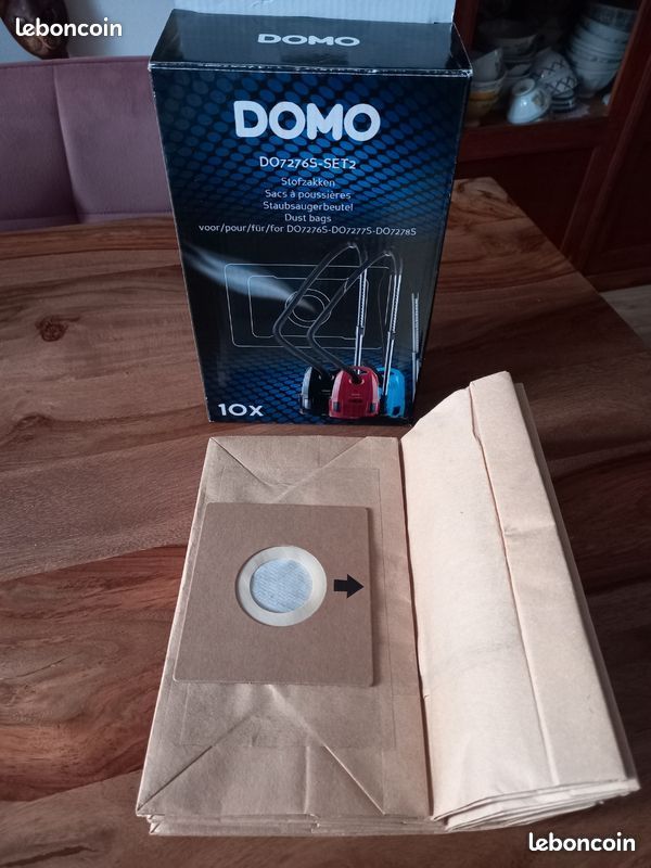 6 sacs à poussière pour aspirateur Domo plus un filtre (image 1)