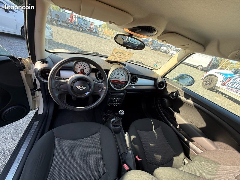 Mini Cooper (image 5)