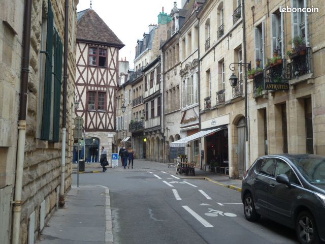Appartement 1 pièce 28 m² · à Dijon · 28 m² · 600 €/mois