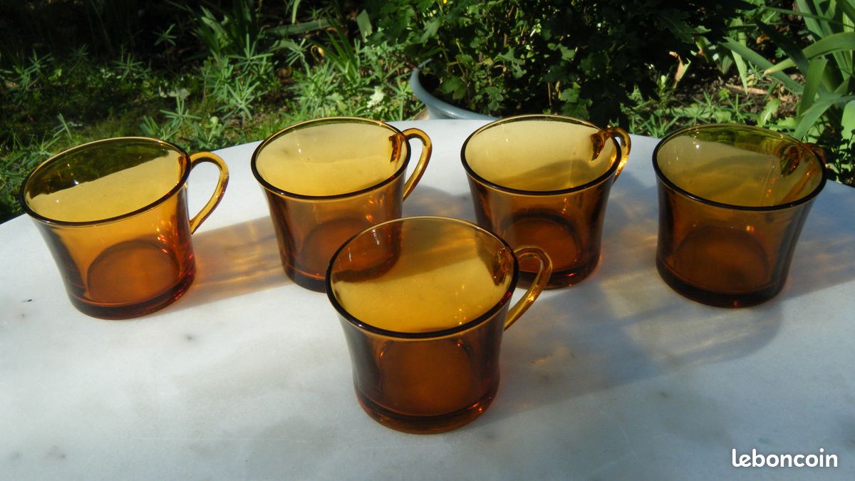 6 tasses à café Vereco fumé brun original vintage