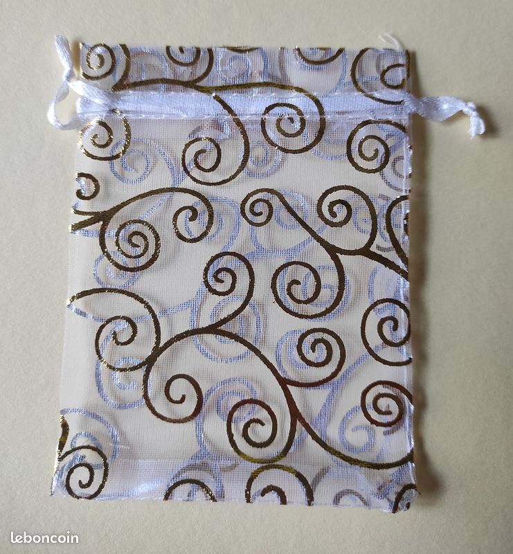 Joli Porte-Clé Fantaisie "Mamie Je t'aime" + Pochette Organza Modèle Unique N°2 (image 4)
