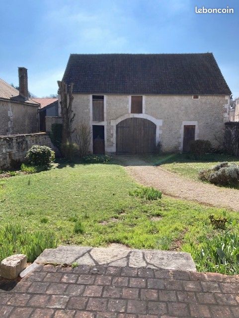 Maison 6 pièces 159 m² · à Gy-l'Évêque · 159 m² · 190 000 €