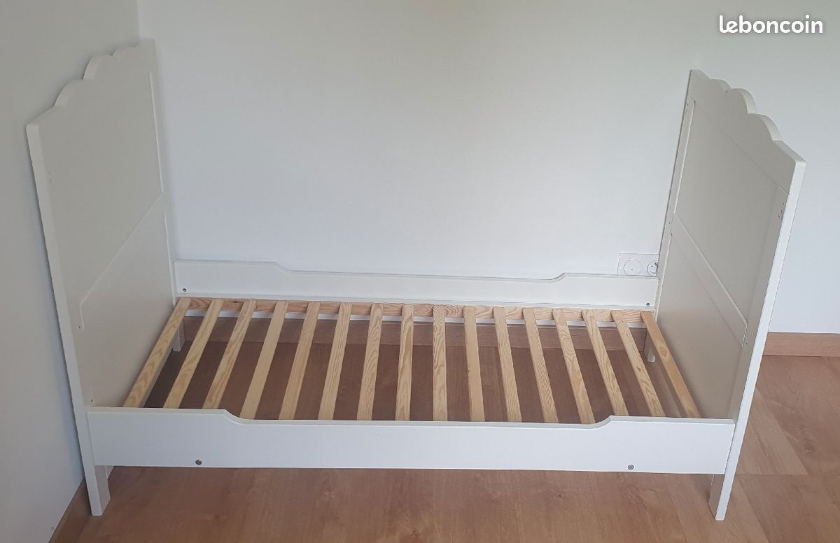 Lit Bébé en pin massif Évolutif Enfant Motifs Hiboux 140x70 + Matelas très bon état (image 8)
