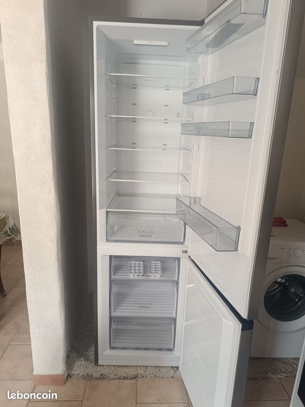 Réfrigérateur congélateur Gorenje No Frost inox – très bon état (image 2)