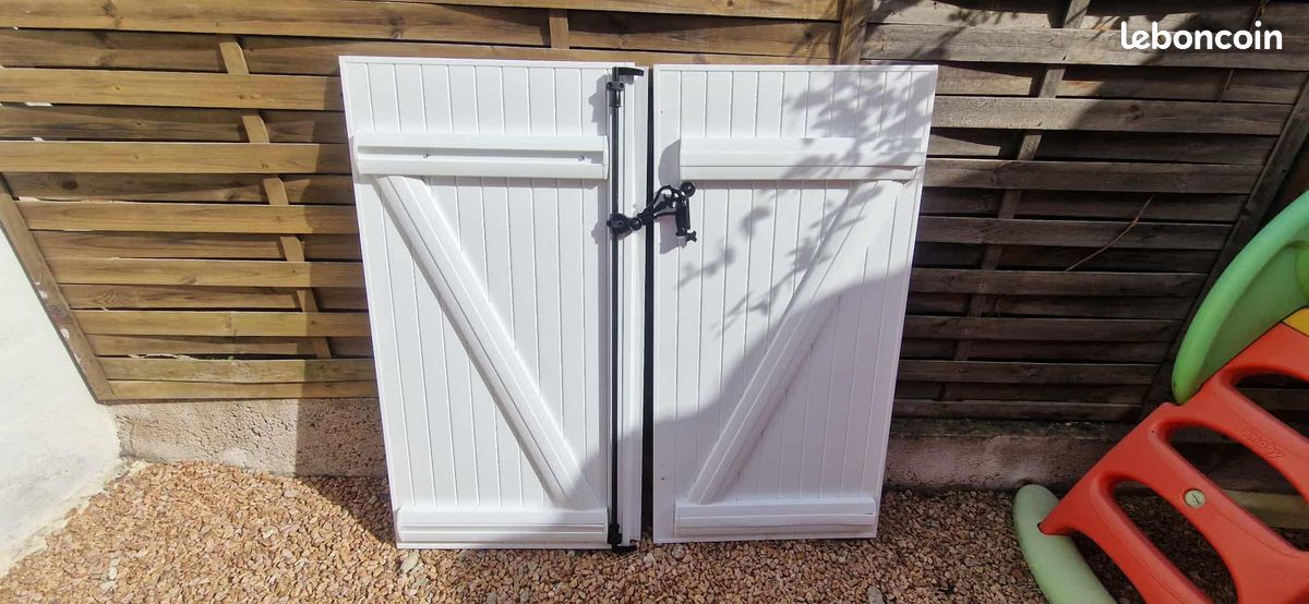 Volets PVC Blanc neuf (image 1)
