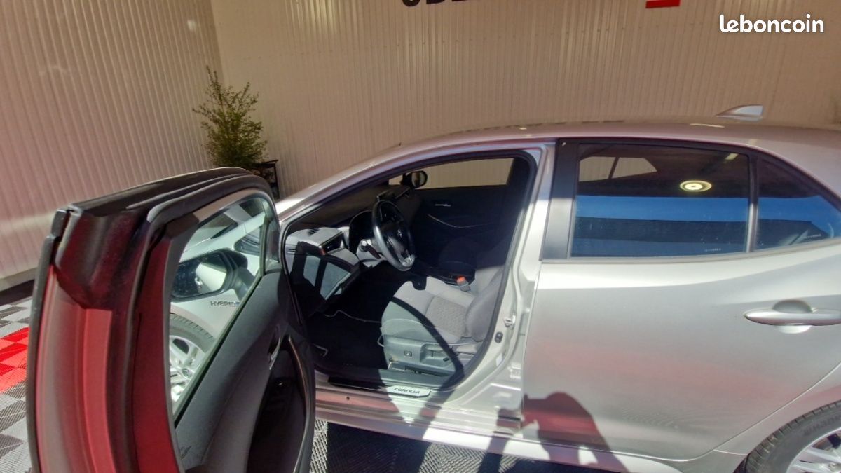 Toyota Corolla PRO HYBRIDE MY20 122H DYNAMIC BUSINESS (image 11)