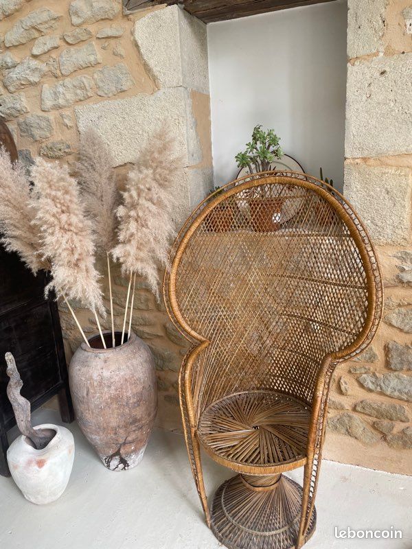Location fauteuil Emmanuelle (mariage, anniversaire, baptême ...