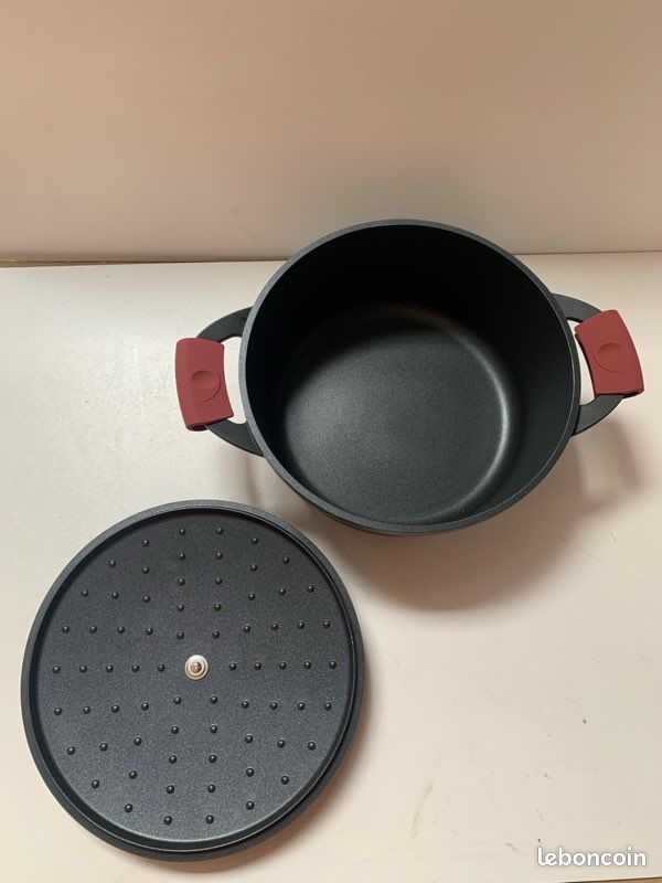 Sauteuse Tefal Trattoria 28cm - Fonte Aluminium + Revêtement Titanium - Compatible Induction Et Four