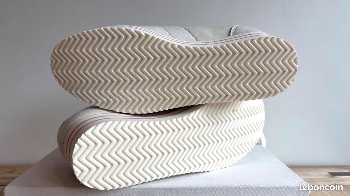 Sneakers NIRA RUBENS® "cuore" made in italy de couleur blanche, or rose/cuivre / pointure 36 (neuves) (image 3)